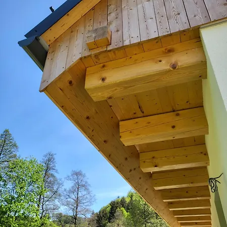 Romantic Methuya, Private Outdoor Sauna Included Ferienhaus